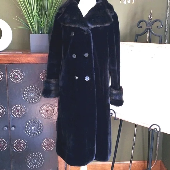 Vintage Borgazia Black Sportowne Faux Fur Coat